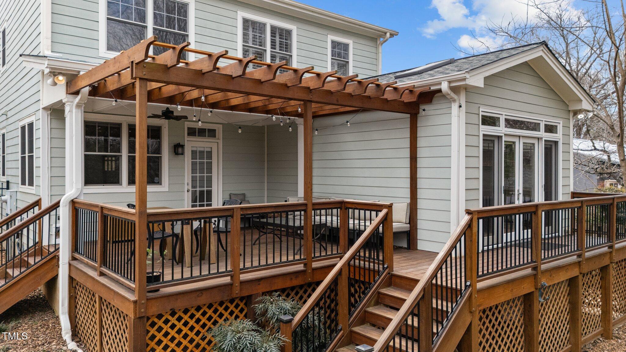 2506 Everett Avenue Raleigh, NC 27607 - Photo 34 of 45 18-web-or-mls-DJI_20250304125559_0089_D