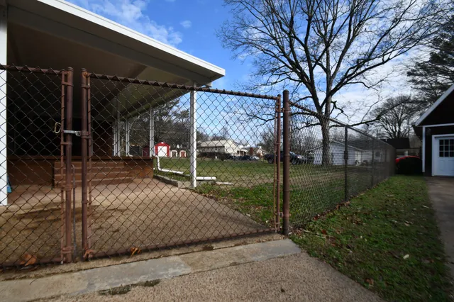 $229,000 | 407 Old Hog Creek Road, Waynesboro, TN 38485