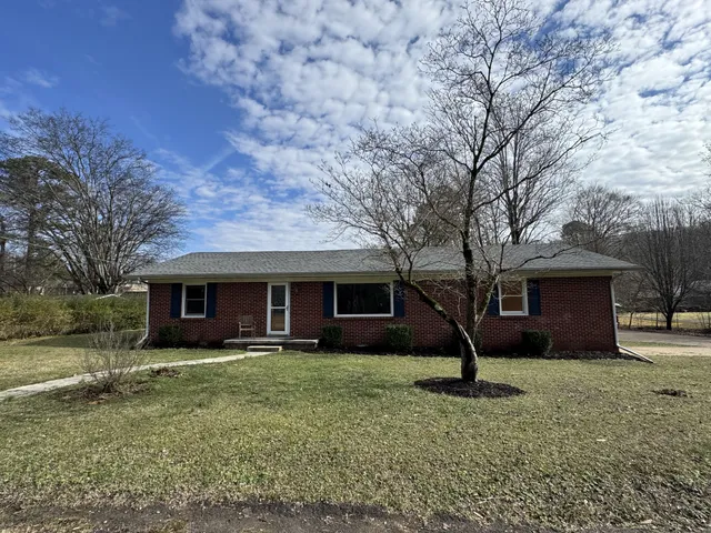 $229,000 | 407 Old Hog Creek Road, Waynesboro, TN 38485