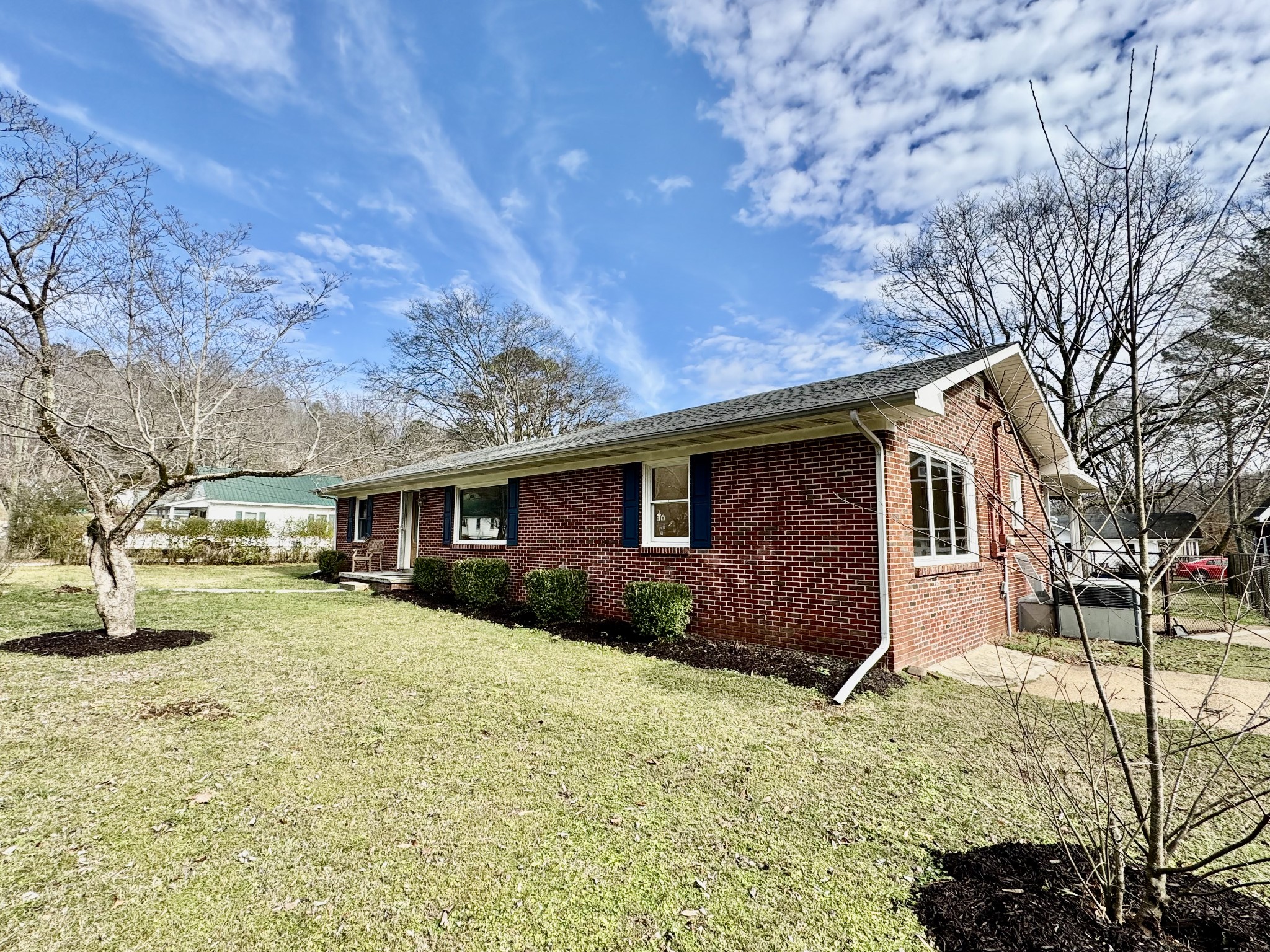 407 Old Hog Creek Road Waynesboro, TN 38485 - Photo 3 of 64