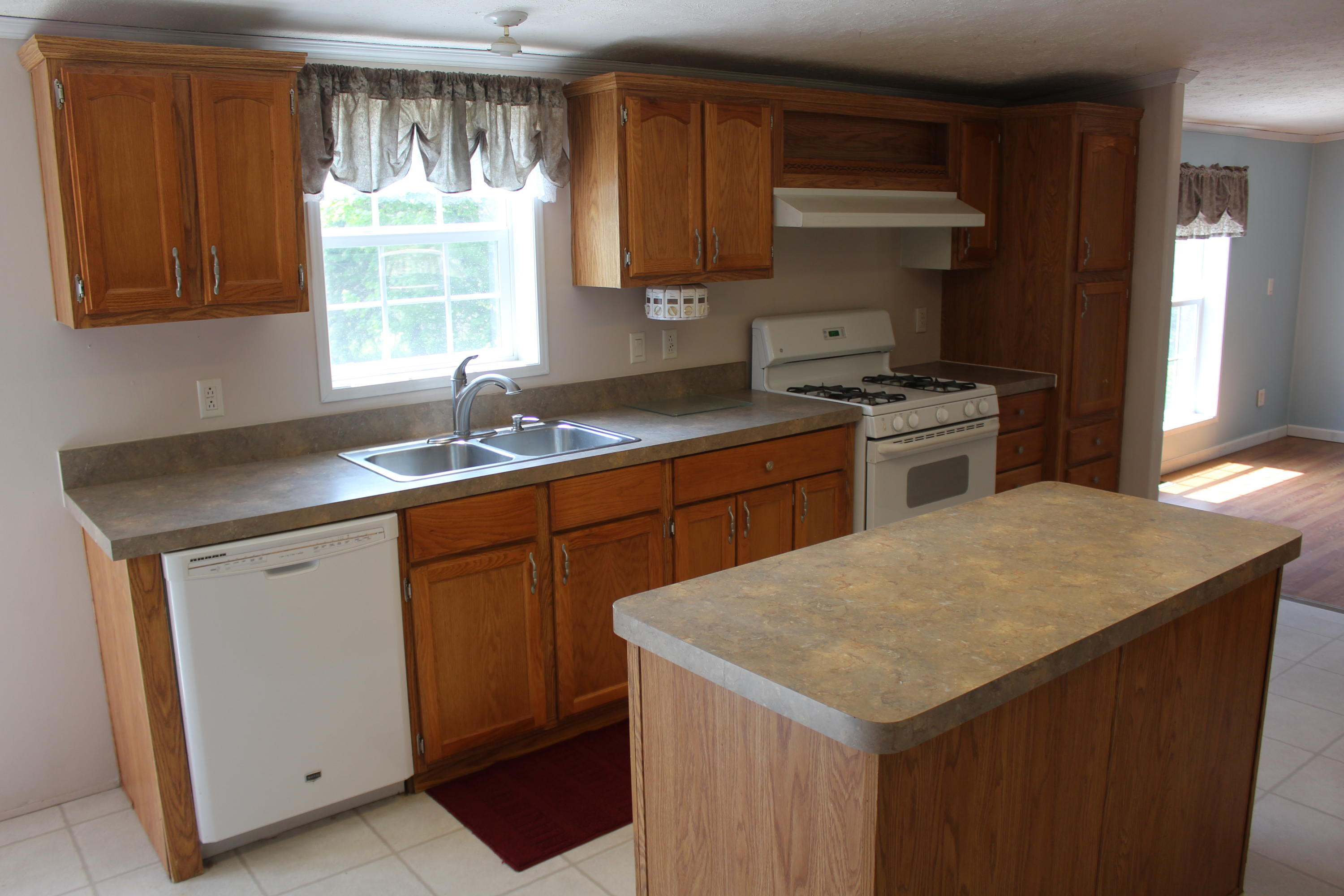 9811 King Road Alanson, MI 49706 - Photo 9 of 27 Gallery Image 9