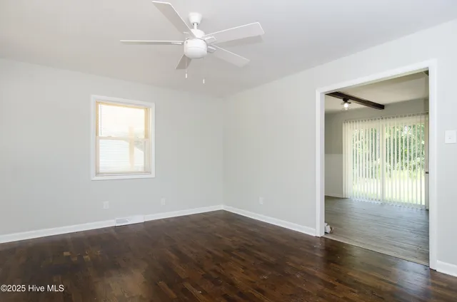 $2,100 | 548 Antietam Drive, Wilmington, NC 28409