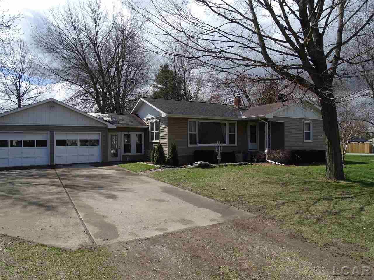 1179 Sutton Road Adrian, MI 49221 - Photo 2 of 30 Gallery Image 2