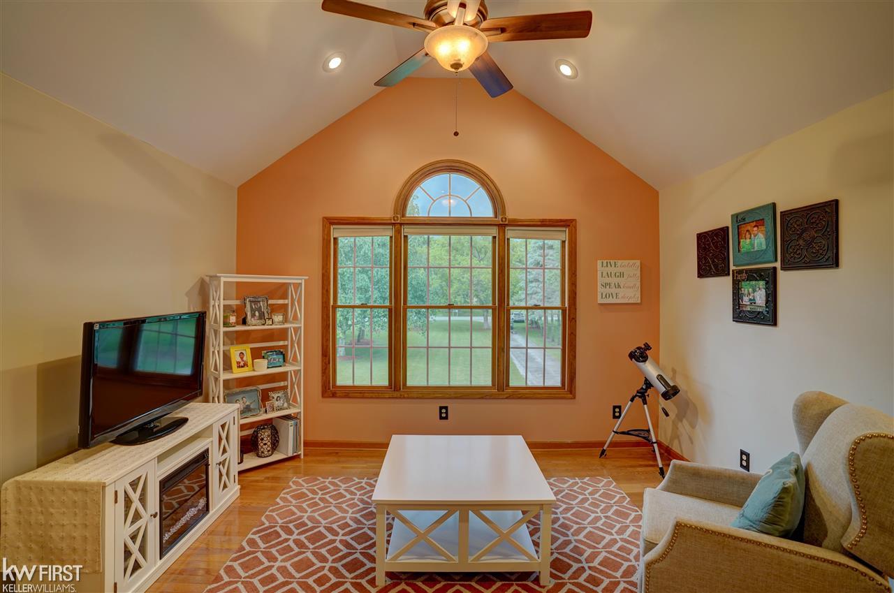 4280 North Henderson Road Davison, MI 48423 - Photo 45 of 59 50077972-44.JPG