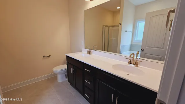 $2,350 | 542 Appalachian Trail North, Jacksonville, NC 28546