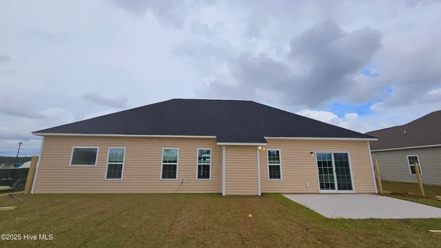 $2,350 | 542 Appalachian Trail North, Jacksonville, NC 28546