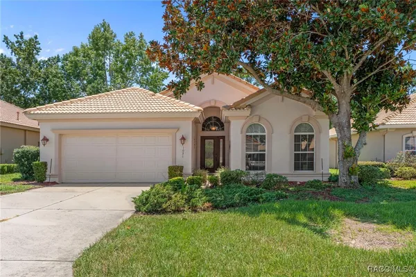 $324,000 | 1031 West Diamond Shore Loop, Unit 5, Hernando, FL 34442