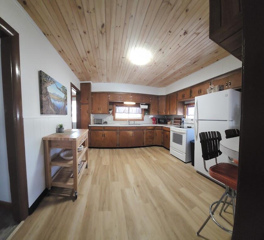 50 Beech Street East Millinocket, ME 04430 - Photo 6 of 47 Kit 2