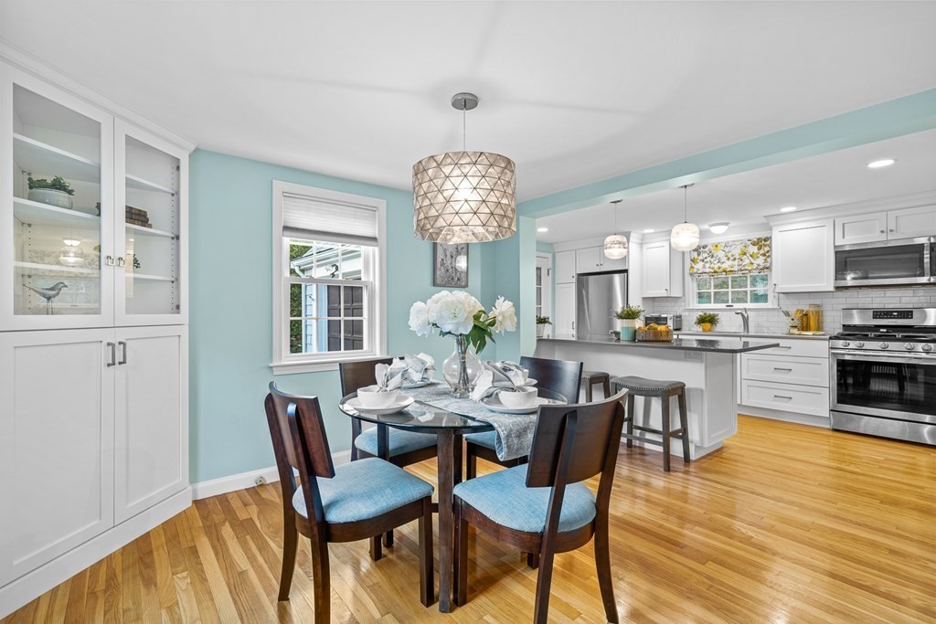 6 Laurel Road Lynnfield, MA 01940 - Photo 14 of 33 Gallery Image 14