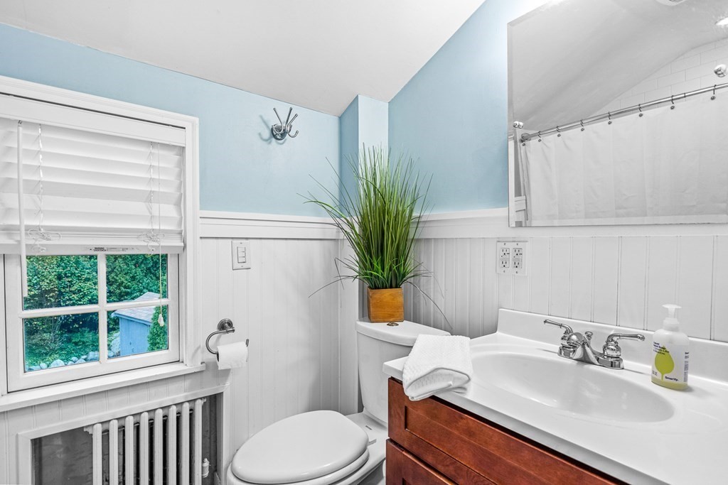6 Laurel Road Lynnfield, MA 01940 - Photo 20 of 33 Gallery Image 20