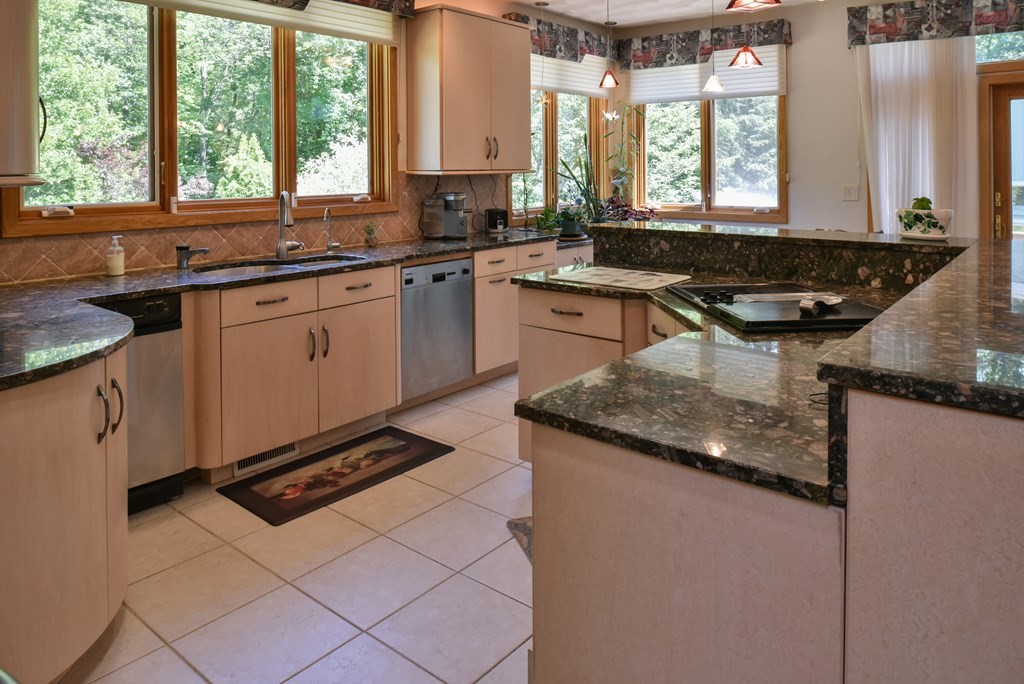 167 Killam Hill Road Boxford, MA 01921 - Photo 13 of 37