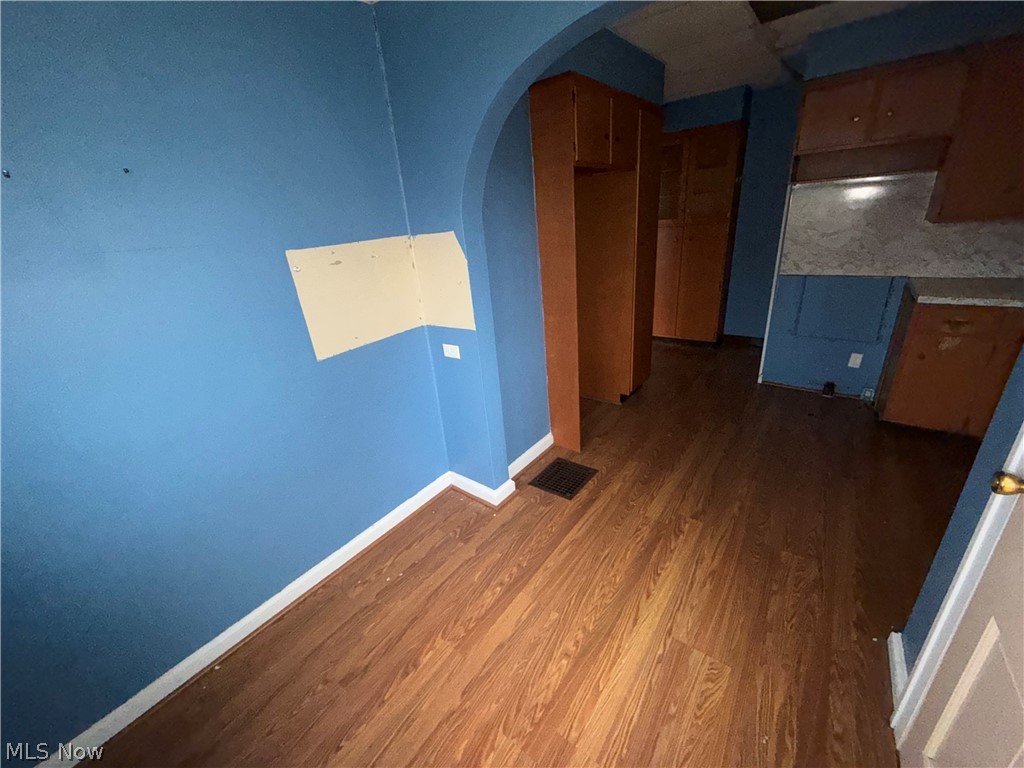 2406 Nicholas Place Northwest Canton, OH 44708 - Photo 13 of 30 Gallery Image 13