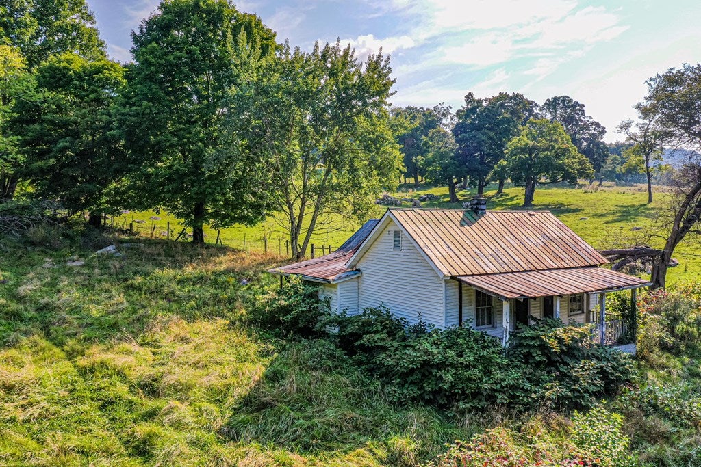 3005 Corn Valley Road Lebanon, VA 24266 - Photo 69 of 73 Gallery Image 69