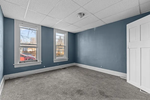 $114,900 | 1527 West 6th Street, Davenport, IA 52802