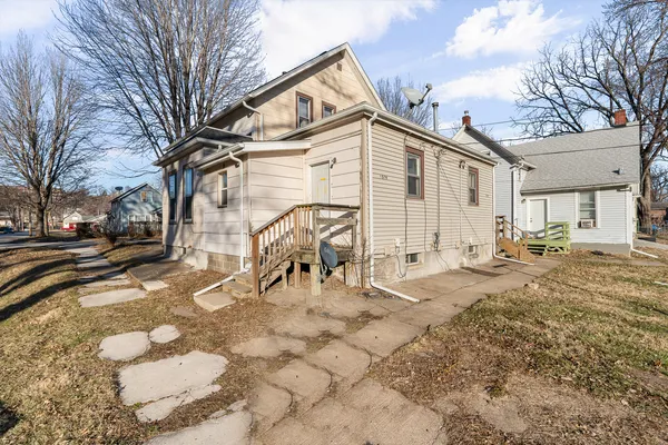 $114,900 | 1527 West 6th Street, Davenport, IA 52802