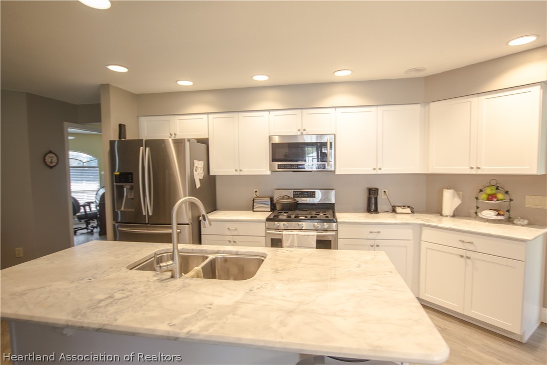 2416 West Hampton Road Avon Park, FL 33825 - Photo 30 of 36 Gallery Image 30