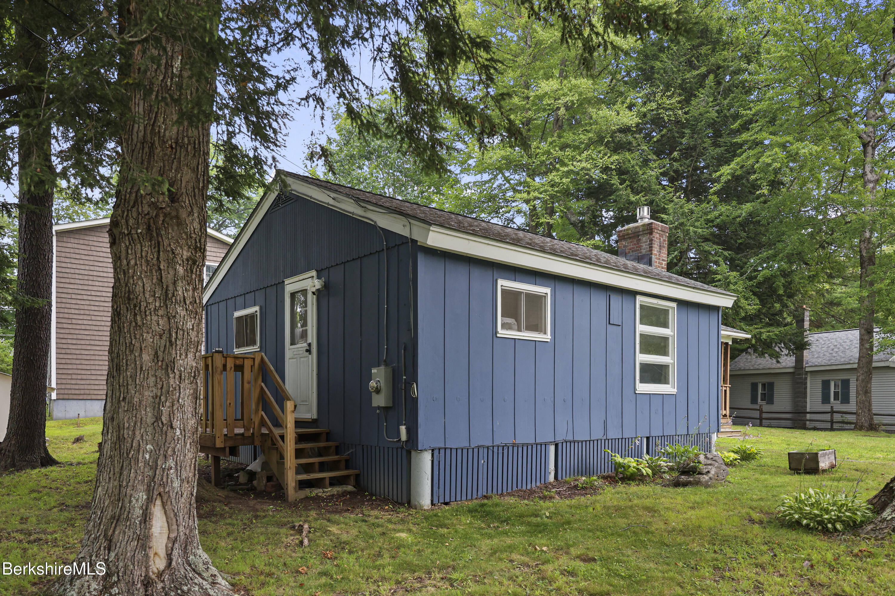 20 Pine Road Richmond, MA 01201 - Photo 3 of 28 15 Exterior Front