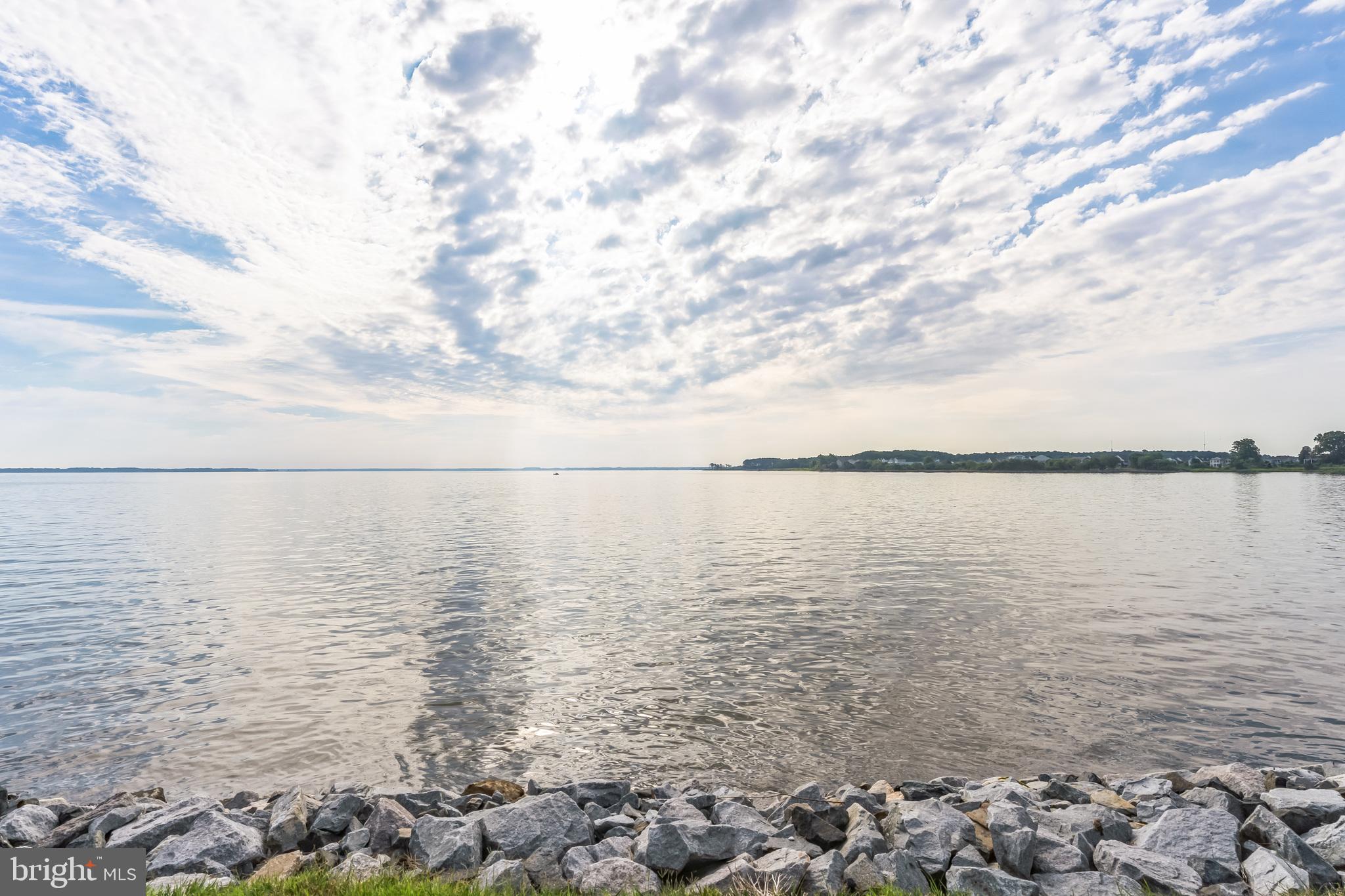 10 Queen Elizabeth Court Chester, MD 21619 - Photo 3 of 24