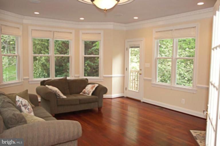 13513 Esworthy Road Darnestown, MD 20874 - Photo 14 of 30 Family Room #2