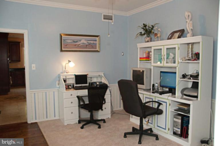13513 Esworthy Road Darnestown, MD 20874 - Photo 15 of 30 Study