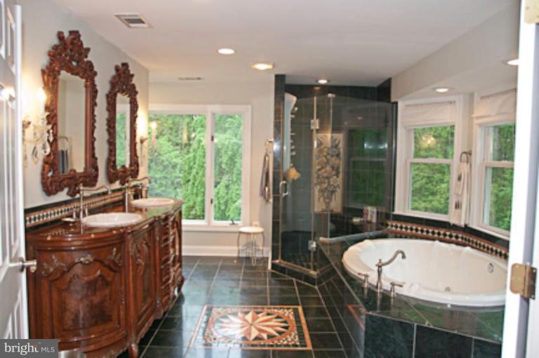 13513 Esworthy Road Darnestown, MD 20874 - Photo 25 of 30 Master Bath