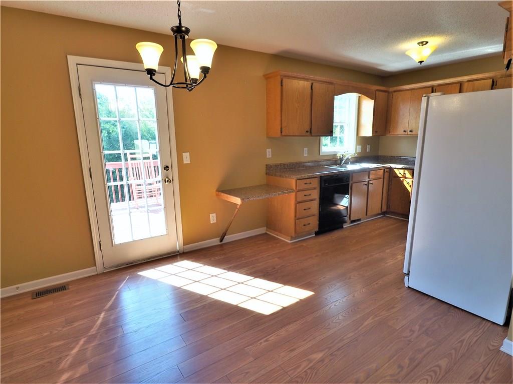 4720 Powder Horne Lane Conover, NC 28613 - Photo 2 of 22 Gallery Image 2