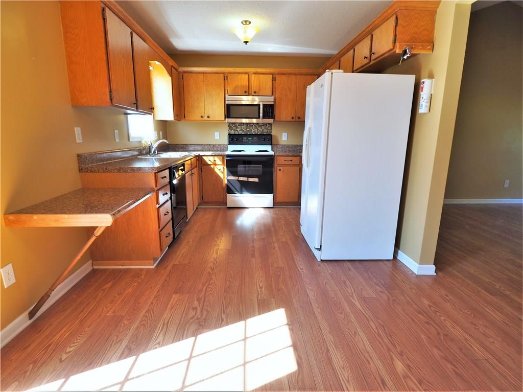 4720 Powder Horne Lane Conover, NC 28613 - Photo 3 of 22 Gallery Image 3