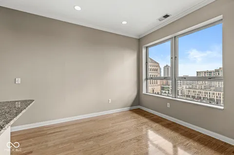 $899,900 | 350 North Meridian Street, Unit 901, Indianapolis, IN 46204