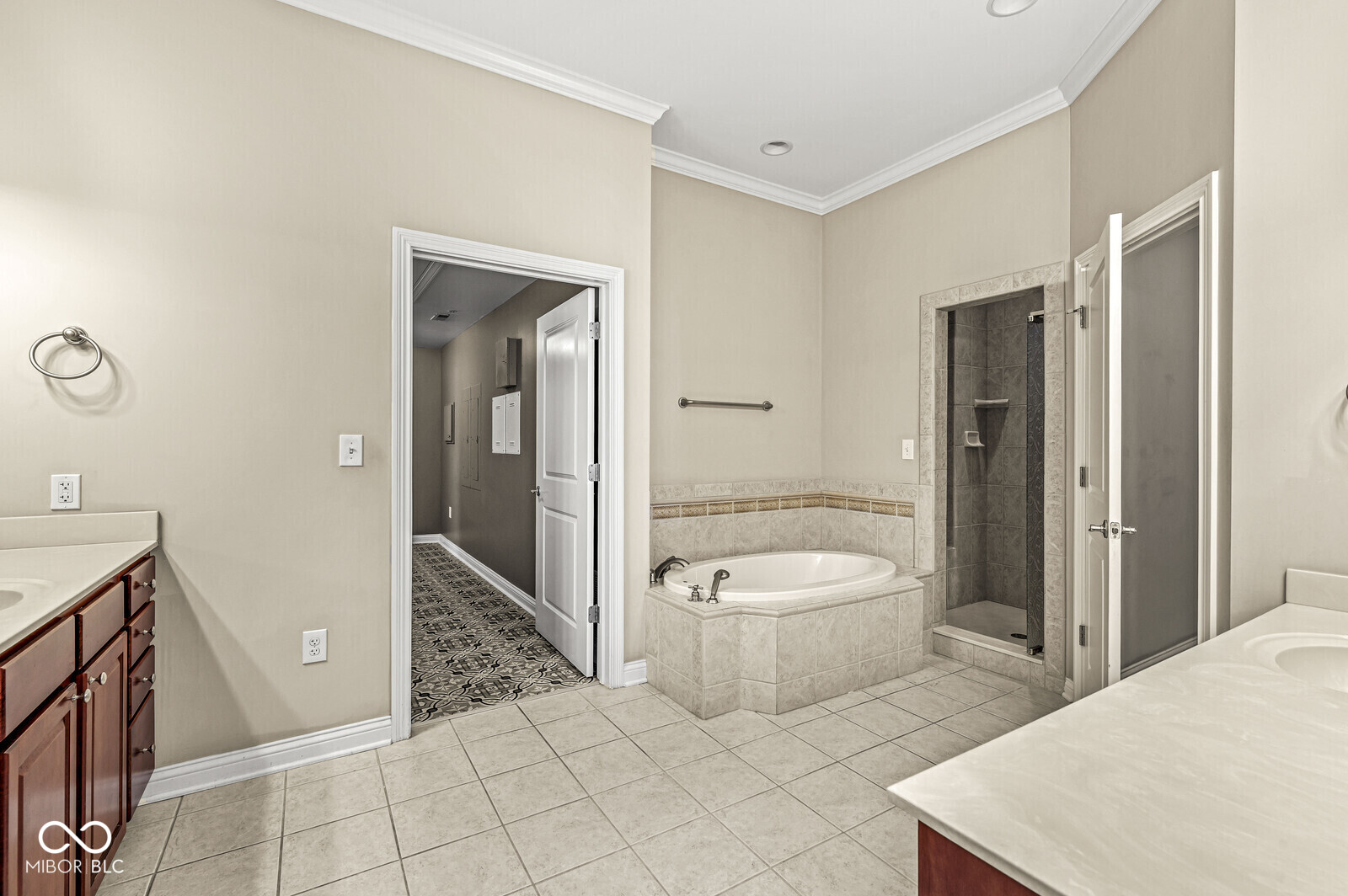 350 North Meridian Street, Unit 901 Indianapolis, IN 46204 - Photo 26 of 55