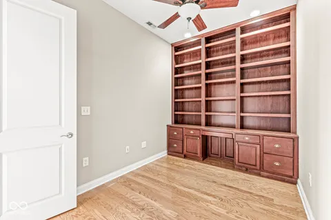 $899,900 | 350 North Meridian Street, Unit 901, Indianapolis, IN 46204