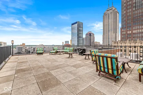 $899,900 | 350 North Meridian Street, Unit 901, Indianapolis, IN 46204