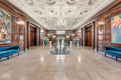 $899,900 | 350 North Meridian Street, Unit 901, Indianapolis, IN 46204