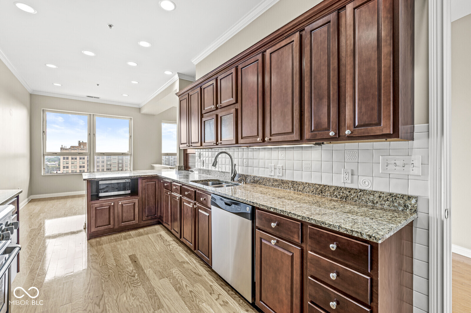 350 North Meridian Street, Unit 901 Indianapolis, IN 46204 - Photo 9 of 55