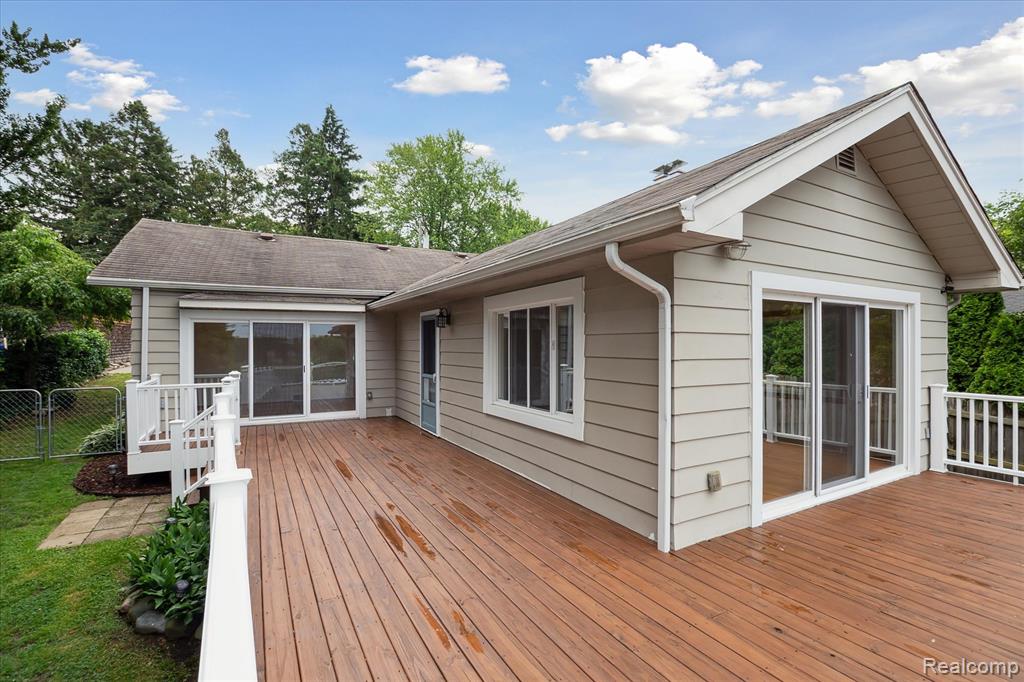 3330 Lexington Road Waterford, MI 48328 - Photo 8 of 47