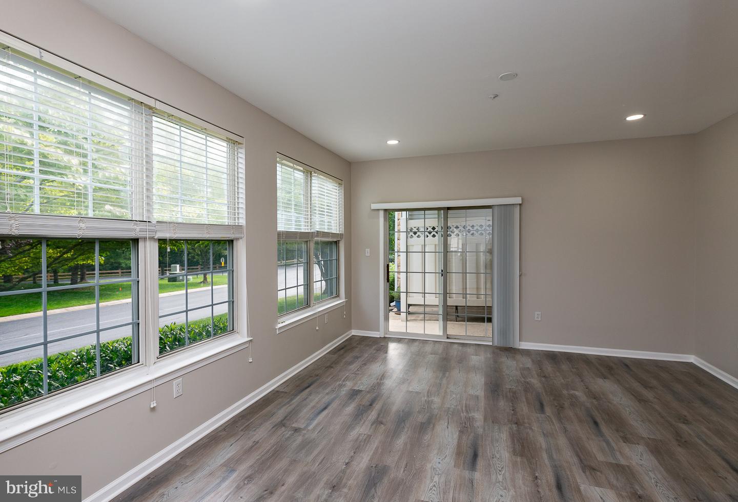 1564 Nicklaus Drive Springfield, PA 19064 - Photo 5 of 32