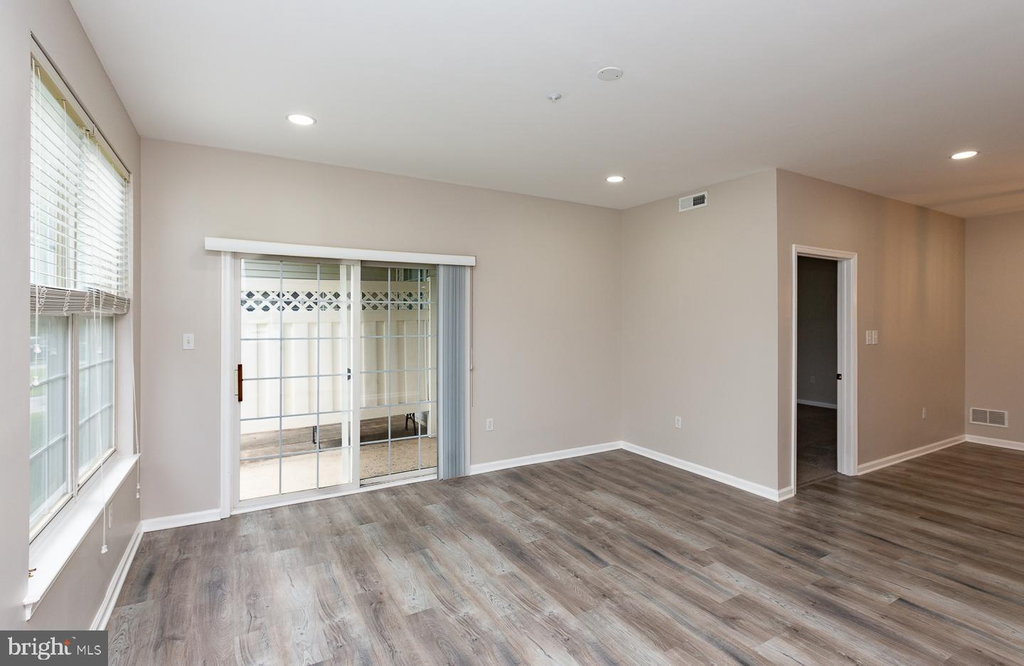 1564 Nicklaus Drive Springfield, PA 19064 - Photo 8 of 32