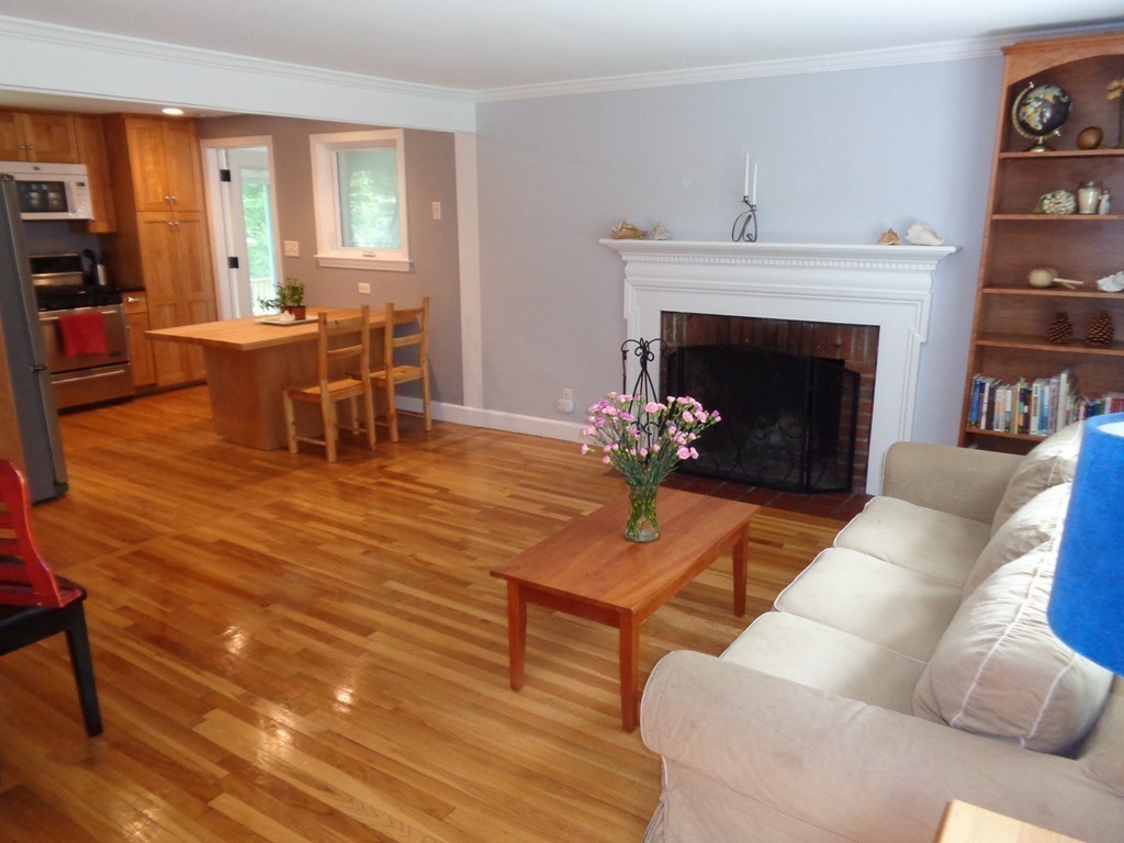 27 Hill Street Lexington, MA 02421 - Photo 2 of 26