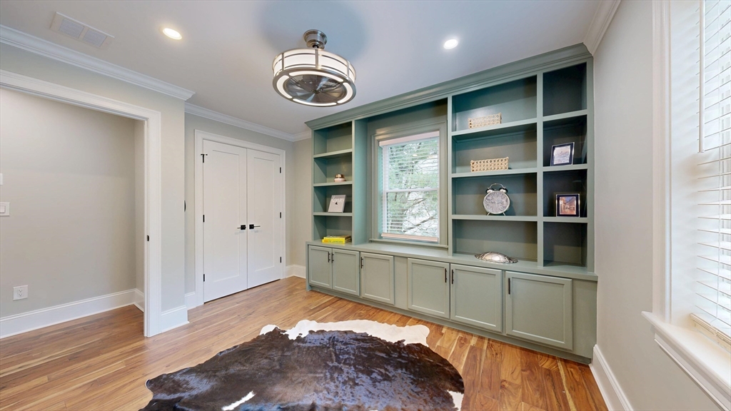 45 Clearwater Road Newton, MA 02462 - Photo 25 of 41