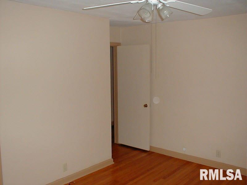413 Charlotte Road Marion, IL 62959 - Photo 15 of 25 Gallery Image 15