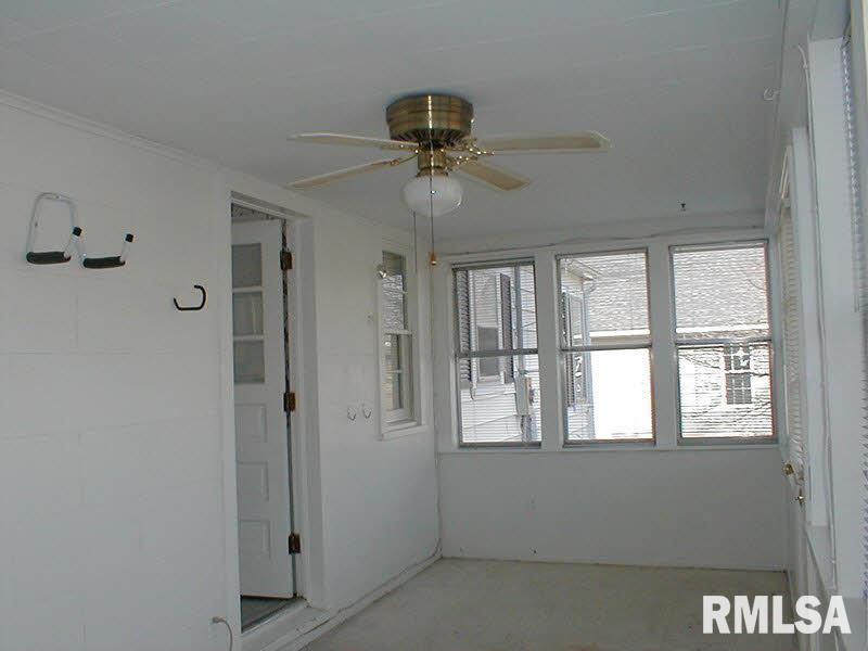 413 Charlotte Road Marion, IL 62959 - Photo 22 of 25 Gallery Image 22