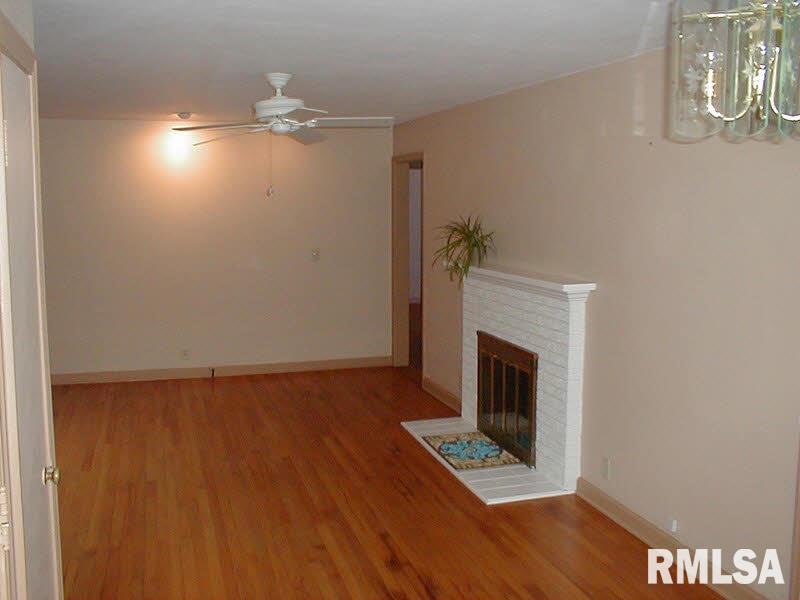 413 Charlotte Road Marion, IL 62959 - Photo 6 of 25 Gallery Image 6