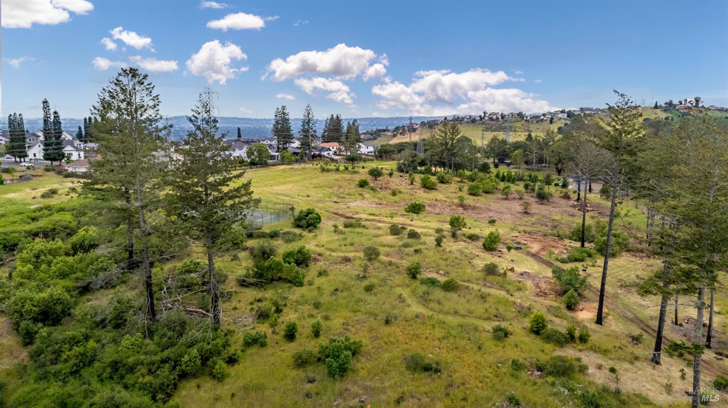 164 Meadowcroft Way Santa Rosa, CA 95404 - Photo 5 of 14 a view of a city