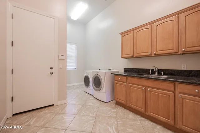 $3,395 | 2902 East Gary Way, Phoenix, AZ 85042