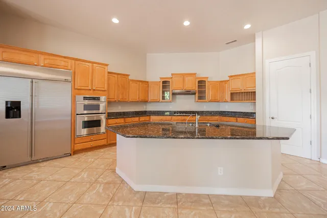 $3,395 | 2902 East Gary Way, Phoenix, AZ 85042