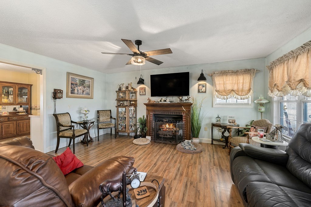1736 Dripping Springs Road Monterey, TN 38574 - Photo 15 of 62 Gallery Image 15