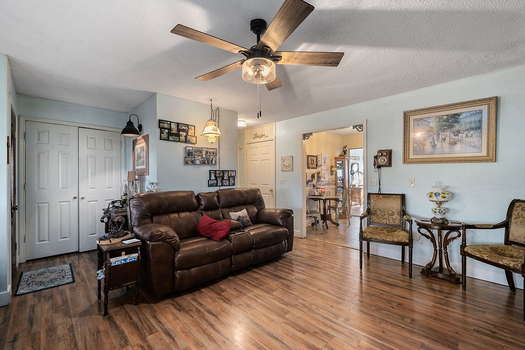 1736 Dripping Springs Road Monterey, TN 38574 - Photo 16 of 62 Gallery Image 16