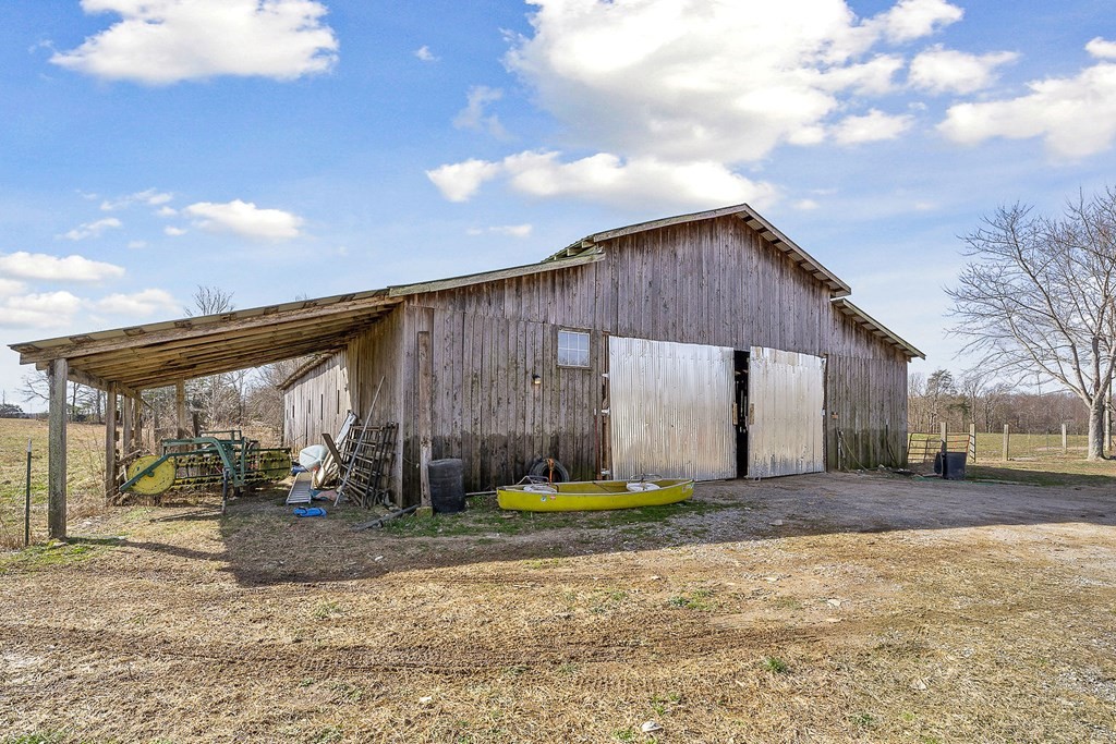 1736 Dripping Springs Road Monterey, TN 38574 - Photo 47 of 62 Gallery Image 47