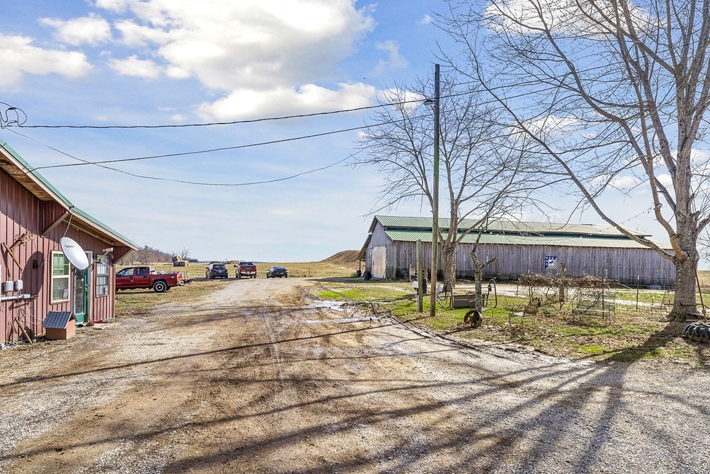 1736 Dripping Springs Road Monterey, TN 38574 - Photo 54 of 62 Gallery Image 54