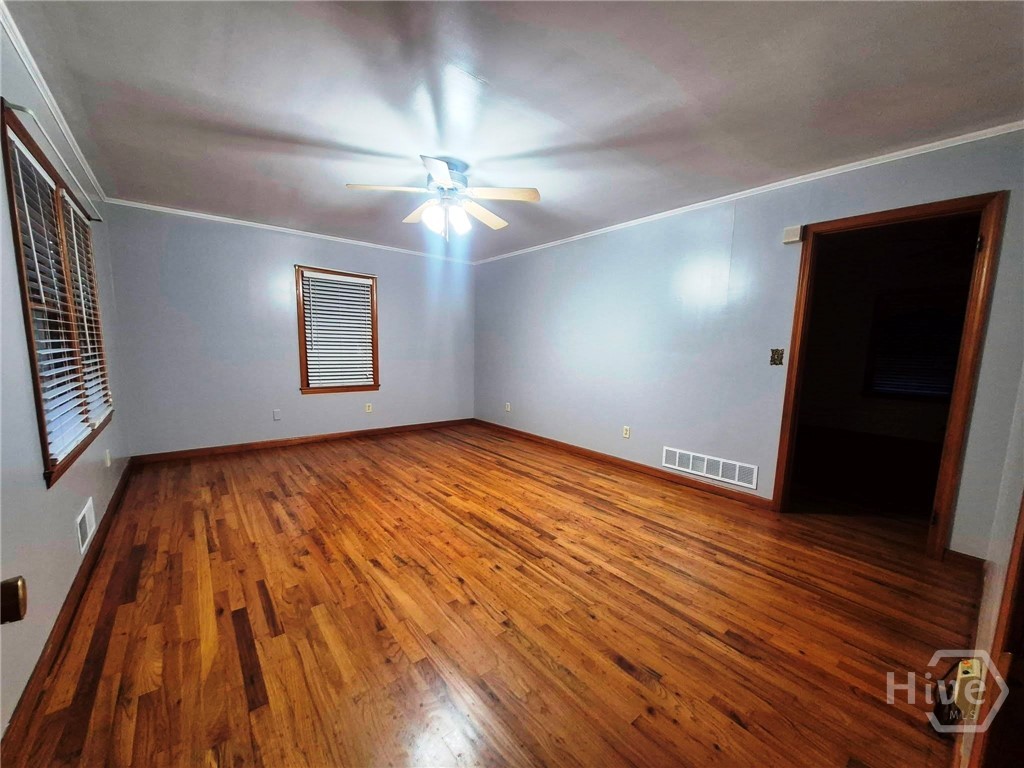 155 Freeman Circle Athens, GA 30601 - Photo 11 of 34 Living Room