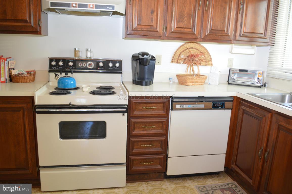 703 Kelly Road, Unit B Ocean City, MD 21842 - Photo 14 of 26 Gallery Image 14